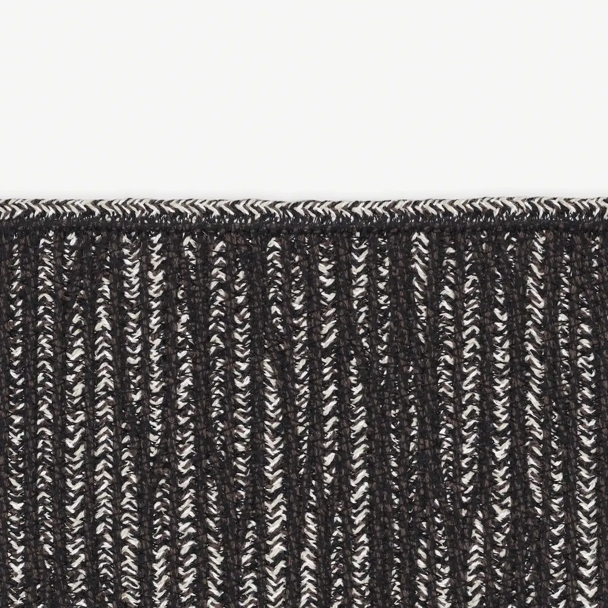 Braid matto Kvadrat | Sisustusliike Portiikki Braid matto Kvadrat