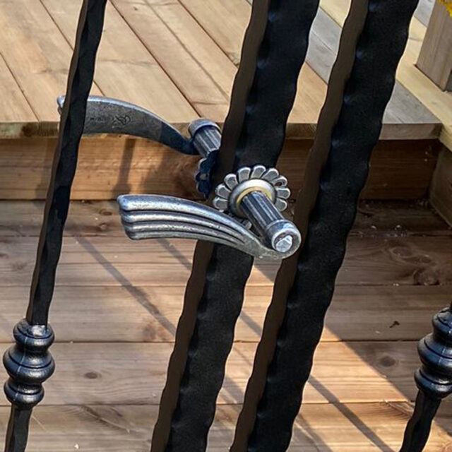 Teräskahva, metallikahva, rautakahva.