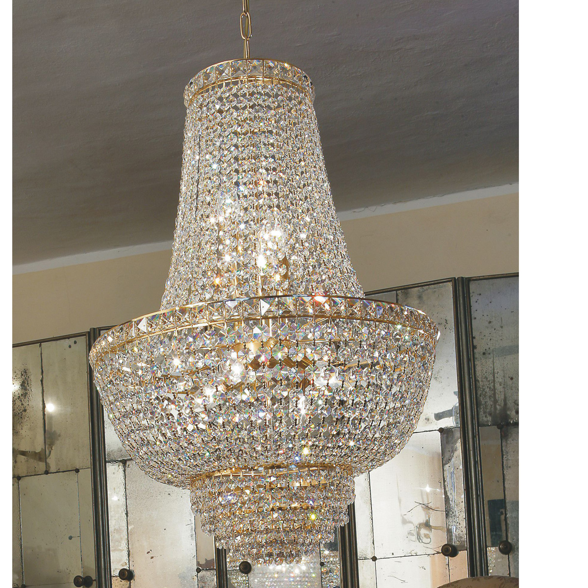 Kristallikruunu rokokoo | Sisustusliike Portiikki Pussikruunu, kristallikruunu, empire kristalikruunuja. Suuri kristallikruunu, pieni kristallikruunu.