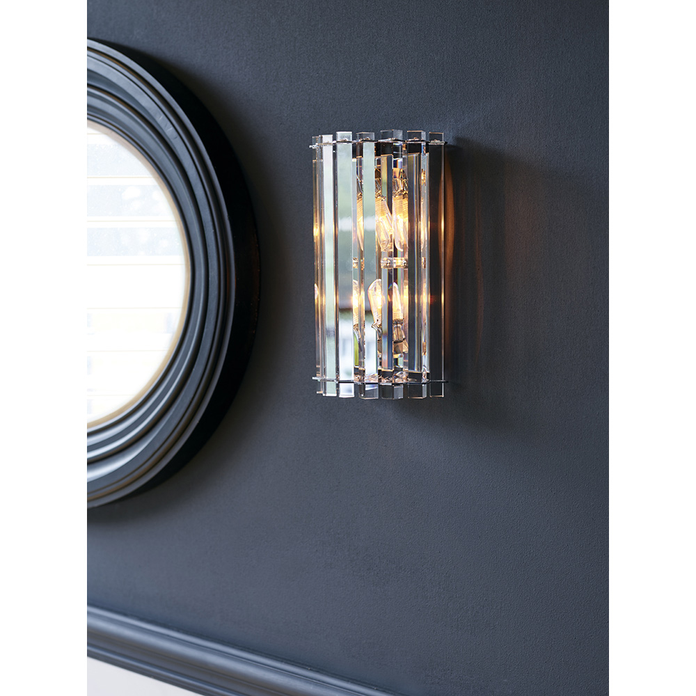 Kristallivalaisin-wc-tilassa | Sisustusliike Portiikki Kristallivalaisin Wc tilaan.