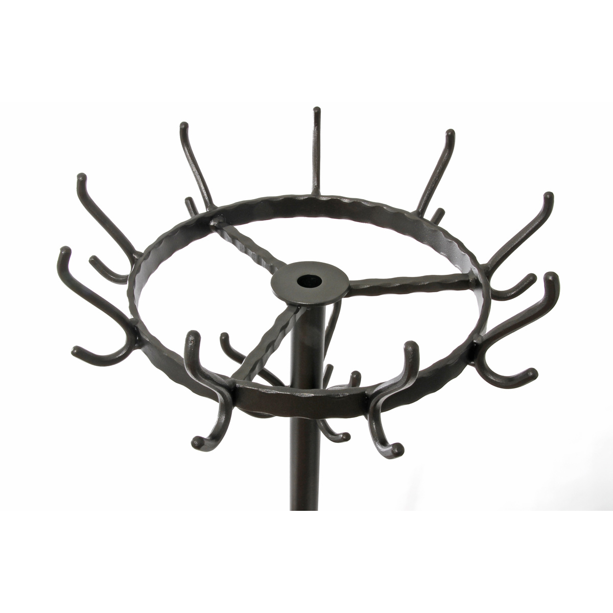 Pystynaulakko-yksityiskohta | Sisustusliike Portiikki Pystynaulakko, takorauta naulakko, takorautainen naulakko, tukeva naulakko, tukeva pystynaulakko