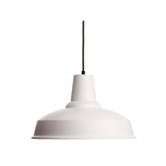 industrial riippuvalaisin sopii myös kotiin, jossa on skandinaavinen tyyli.