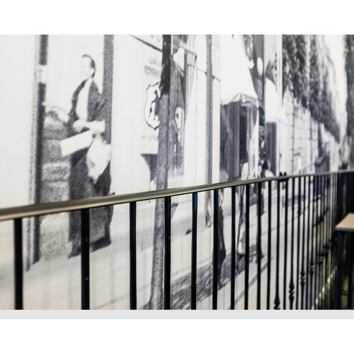 Vapriikki-musta-kaide-Tampere | Sisustusliike Portiikki Takorautainen musta kaide Museokeskus Vapriikissa.