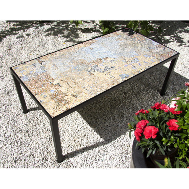 Musta pöytä, kivitaso, musta takorautapöytä, sohvapöytä, sivupöytä, laattapintainen pöytä